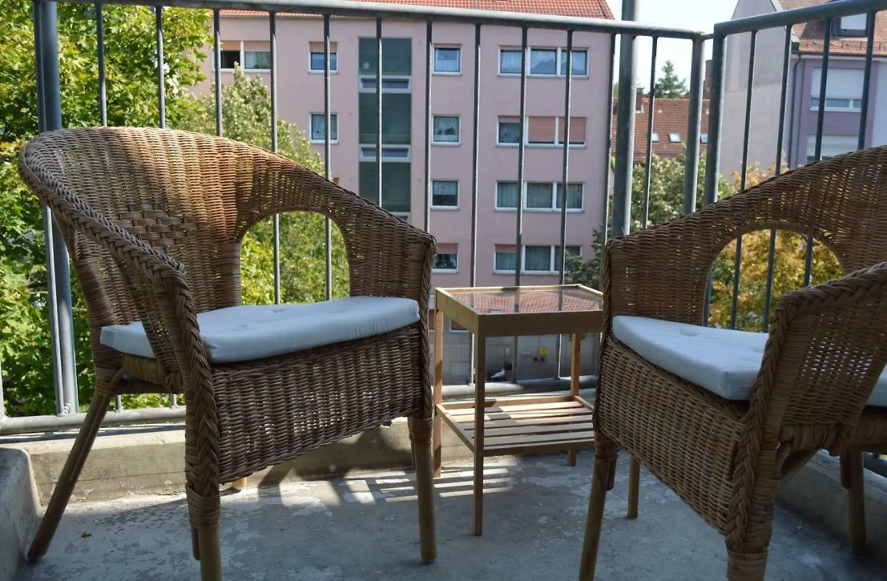 Modernes 1-Zimmer Apartment W-Lan, Stellplatz Nuremberg